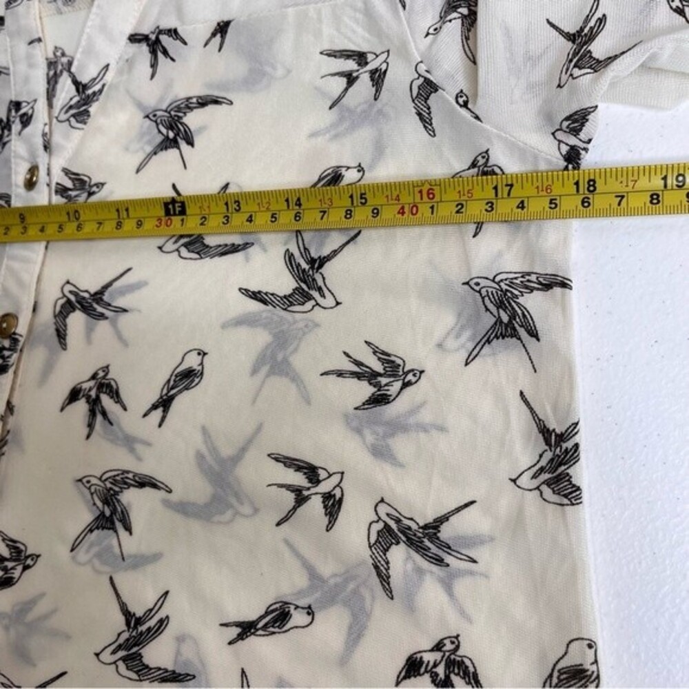 Siren Lily Bird Print Tie Neck Button Front Semi Sheer Cream Top Women Medium - Picture 10 of 13